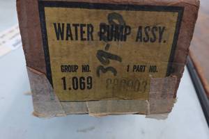 lot 282 image: NOS Water Pump for 1939-40 Chevrolet Truck