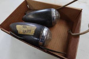 lot 279 image: Marker Lights for 1939-40 Chevrolet Truck