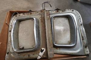 lot 322 image: Lights for 1956 Chevrolet