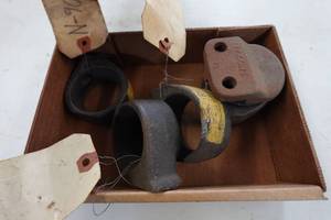 lot 261 image: Assorted NOS GM Mounts