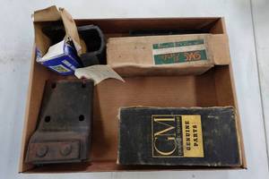 lot 263 image: NOS Motor Mounts for 1940-47 Chevrolet or GMC Truck