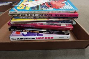 lot 268 image: Hot Rod Guide Books