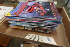 lot 194 image: Hot Rod Mechanix Magazines
