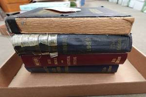 lot 172 image: Vintage Motor Manuals