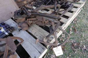 lot 493 image: BrakeClutch Pedal Assemblies for 1939-46 Chevrolet Truck
