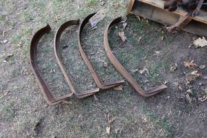 lot 498 image: Fender Braces for 1939-40 Chevrolet Truck
