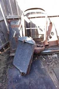 lot 533 image: Assorted 1939-46 Chevrolet Truck Parts