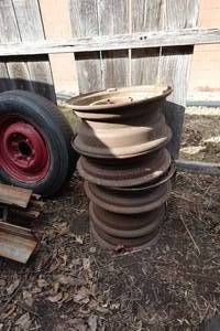 lot 532 image: 6-Bolt Steel Wheels for GM Truck