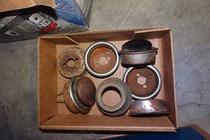 lot 440 image: Horn Buttons for 1939-46 Chevrolet