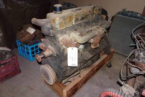 lot 456 image: Chevrolet 235 Cu In Inline 6-Cylinder Engine