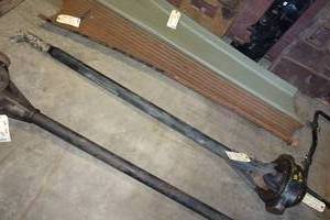 lot 473 image: Rear Differential for 1946 Chevrolet Half Ton Truck