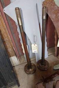 lot 464 image: Pair of Axles for 1940s Chevrolet Truck