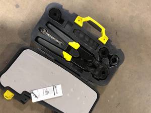 Apollo Multi-Head PEX-B Crimp Tool Kit Customer Returns See Pictures