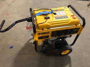 DEWALT 8000-Watt Electric Start Gas-Powered Portable Generator with Idle Control, GFCI Outlets and CO Protect Customer Returns See Pictures