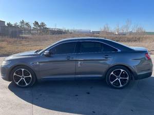 2015 Ford Taurus SEL - 2 OWNERS