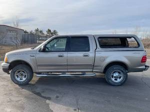 2002 Ford F-150 XLT - 4X4