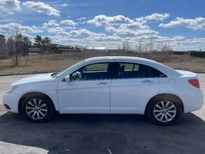 2014 Chrysler 200 Touring - 1 OWNER
