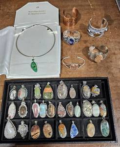 28 Pendants