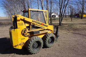1997 Hydro Mac Model 1300 Skid Loader Skid Steer