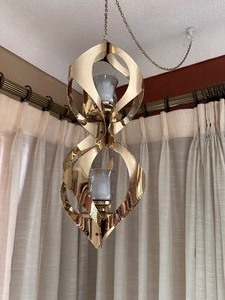lot 10 image: Vintage Mid-Century Modern Mascot Hanging Candelabra