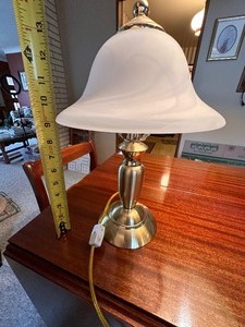 lot 108 image: Vintage Brass and Swirl Glass Mushroom Shade Table Lamp