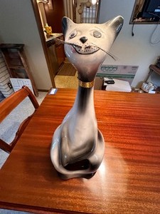 lot 109 image: Vintage Ceramic Cat 16 High