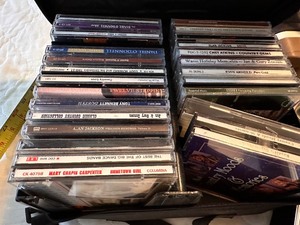 lot 92 image: Assorted CDs