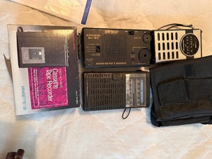 lot 80 image: Assorted Vintage Electronics
