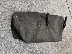 lot 248 image: Vintage Army Duffle Bag