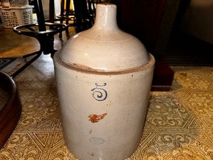 lot 202 image: Antique Vintage Small Logo 5 Gallon Red Wing Stoneware Crock
