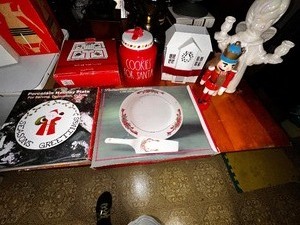 lot 175 image: Variety of Christmas Serving Dishes and Decor