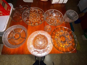 lot 177 image: Variety of Crystal and Glass Serving Platters