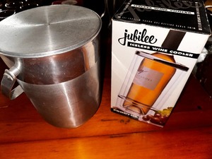 lot 189 image: Jubilee Iceless Wine Cooler NIB and Ice Bucket