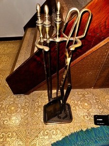 lot 145 image: Vintage Fireplace Tool Set