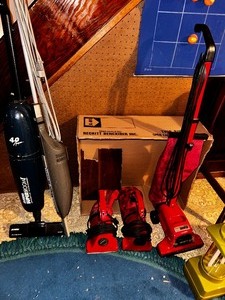 lot 146 image: Variety of Vacuums as seen in Photo