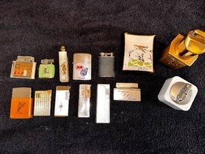 lot 128 image: Variety of Vintage Lighters