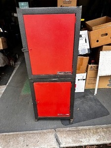 lot 254 image: Vintage Alltrade Inc RollingStacking Tool Box