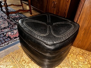lot 277 image: Vintage Black Leather Like Foot Stool