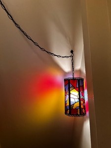 lot 302 image: Vintage Circular Retro Stain Glass Like Hanging Light