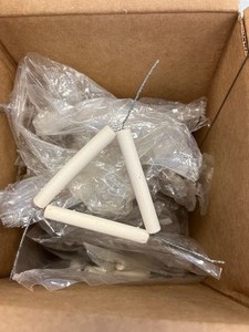 lot 74 image: 17 - Triangle, Ceramic Pipestem, 3.0 inches