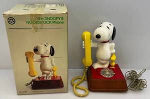 Vintage Snoopy Rotary Phone With Original  Box