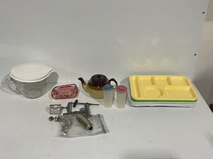 lot 86 image: Household Items