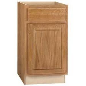 Hampton Bay Hampton 18 in. W x 24 in. D x 34.5 in. H Assembled Base Kitchen Cabinet in Medium Oak with Drawer Glides
