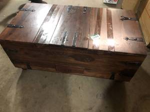 lot 33 image: Home Decorators Collection Maldives Large Sqaure Walnut Brown Wood Coffee Table with Lift Top (46 in.)