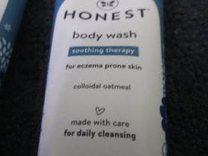 6- 8 oz Honest Soothing Therapy Bod...