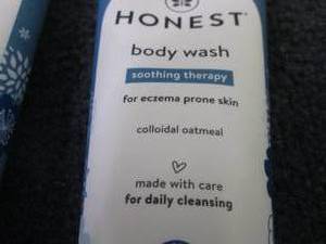 6- 8 oz Honest Soothing Therapy Bod...