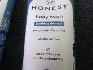 6- 8 oz Honest Soothing Therapy Bod...