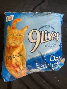 9Lives Daily Essentials Cat Food Chicken, Beef, & Salmon - 12LB Bag