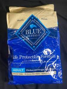 Blue Buffalo Life Protection Adult Dog Food - Chicken and Brown Rice Recipe - 15 lbs