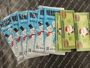 lot 582 image: Build a Snowman Chocolate Bundle